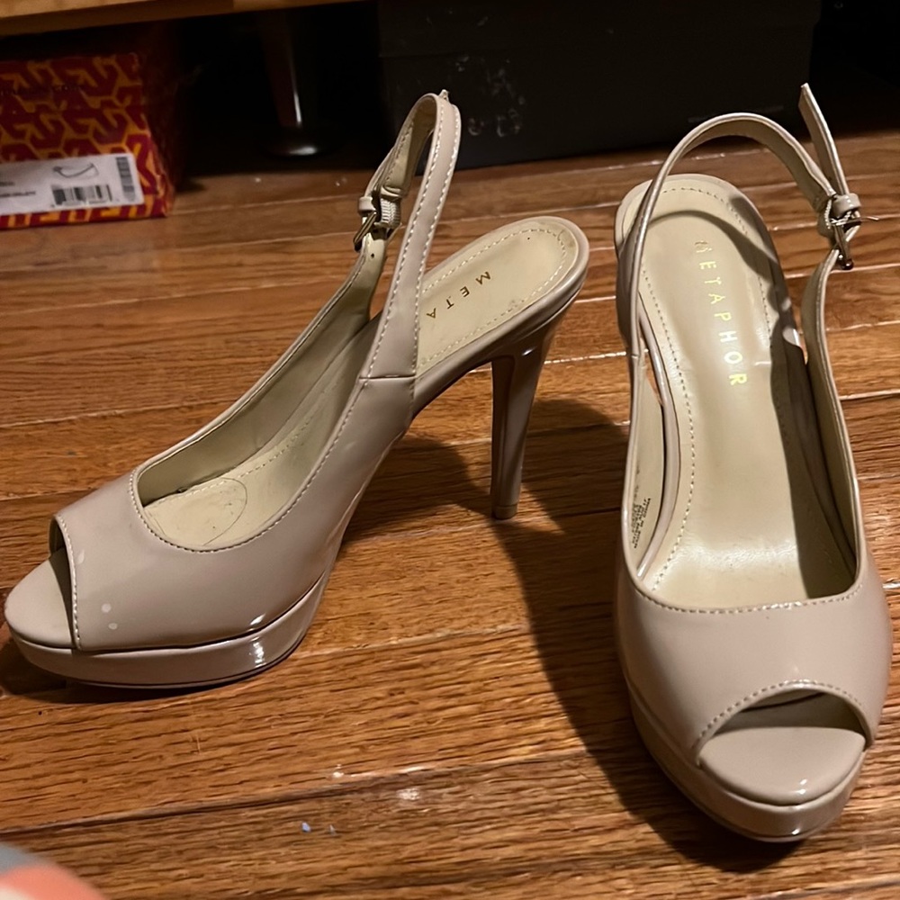 BRAND NEW METAPHOR SLING BACK OPEN TOE HEELS